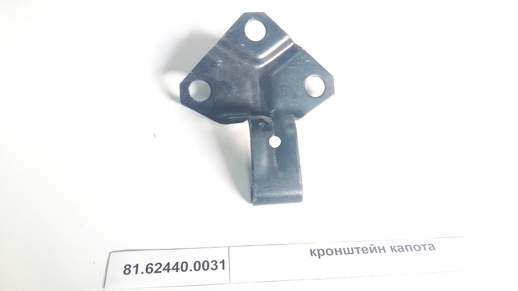 Петля капота