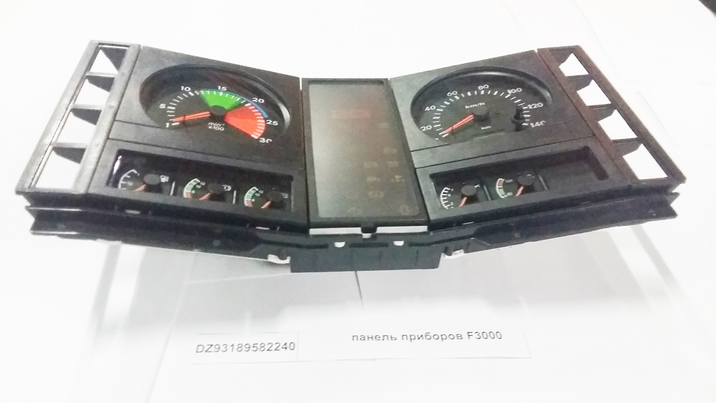 Панель приборов F3000